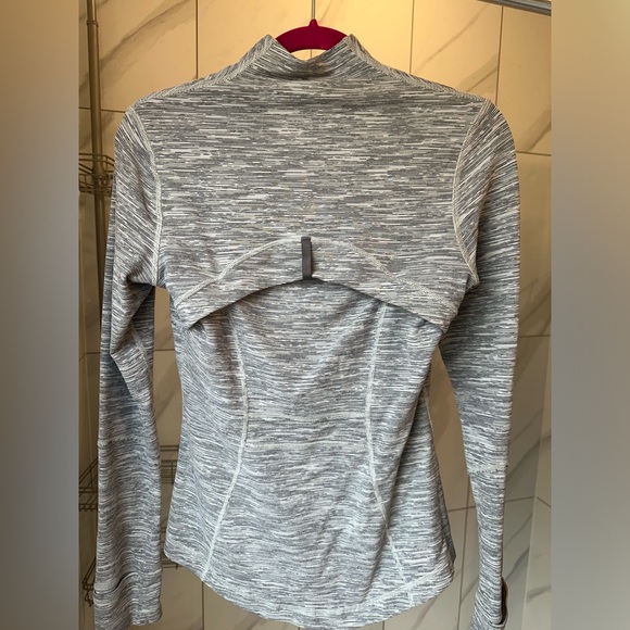 Lululemon Define Jacket - Size 6 - Picture 3 of 4